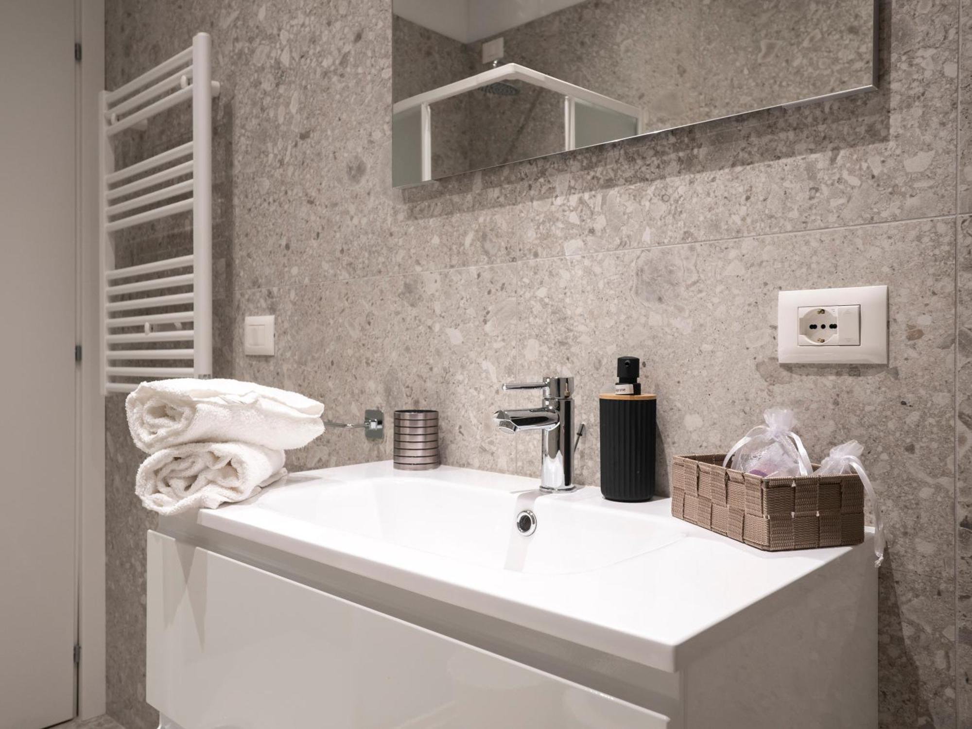 Zuara9Room Rimini Ngoại thất bức ảnh